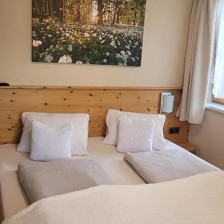 Knaller Der Reiterbauernhof *